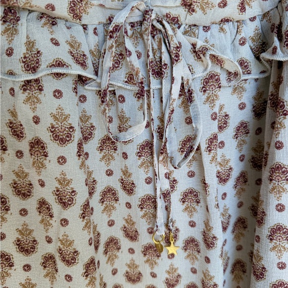 NWT American Eagle Cream Block Print Bell Sleeve Dress Tie Front Smocked Small - Picture 4 of 10